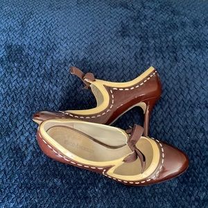 Patent leather two tone shoes